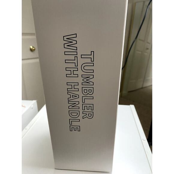 💎 HOST PICK 💎 Meoky 40oz. Leakproof Love Tumbler - (NIB) - Picture 12 of 12